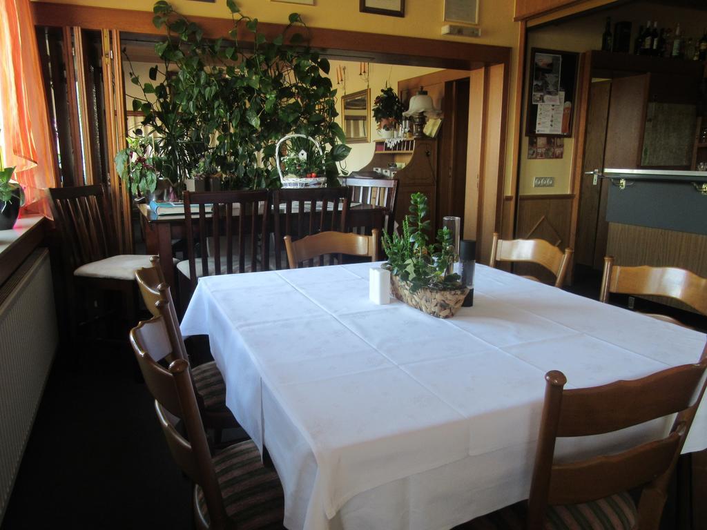 Hotel Restaurant Jonkhans Rees Extérieur photo